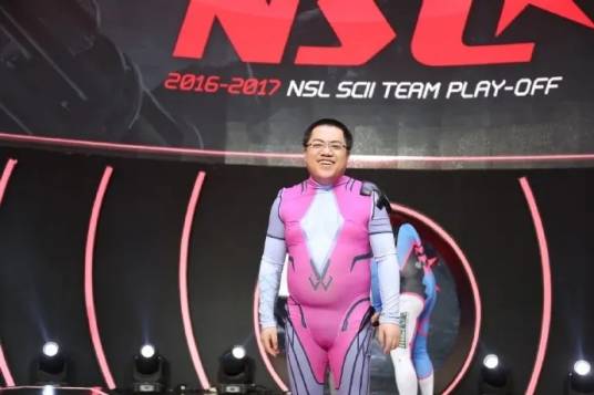 黄旭东（国内知名电子竞技毒奶解说）