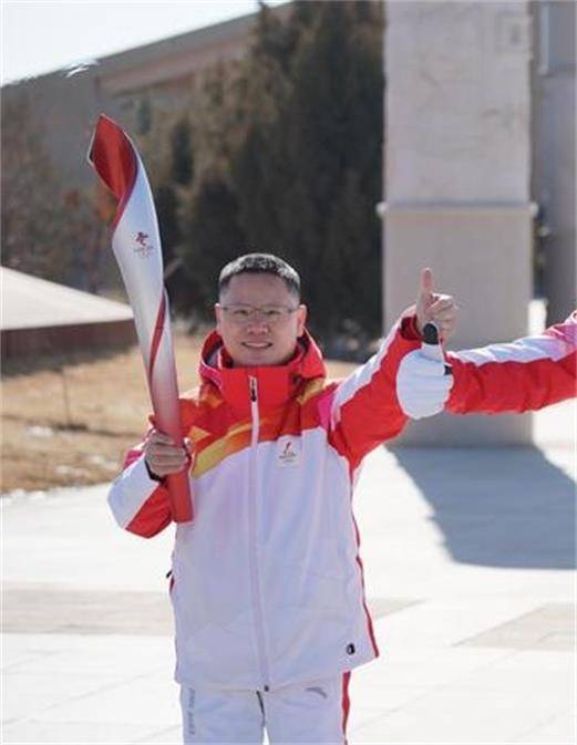 肖飞（北京冬奥会火炬手）