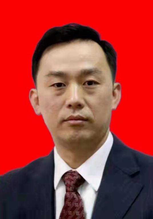 唐钧（湖南省怀化市沅陵县工业和信息化局党组书记）