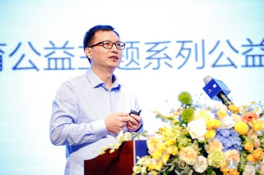 王卫东（安徽省关心下一代教育基金会理事长）