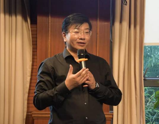 蔡磊（云南大学法学院副教授）