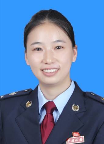 李叶（德昌县税务局党委委员、纪检组长）