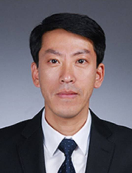 崔巍（辽宁省沈阳市教育局党组成员、副局长）