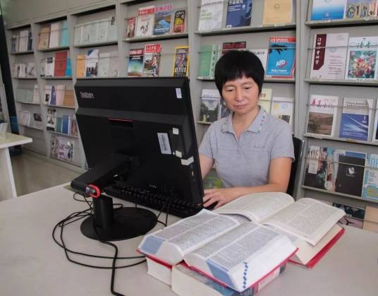 刘婷（南昌大学外国语学院党委副书记、院长）