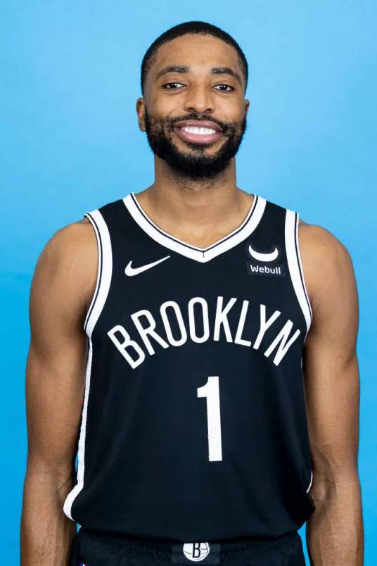 米卡尔·布里奇斯