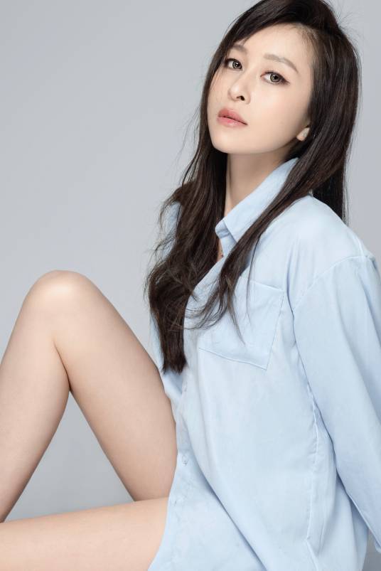 余纳(柳州名人帆船邀请赛形象大使选拔大赛冠军)