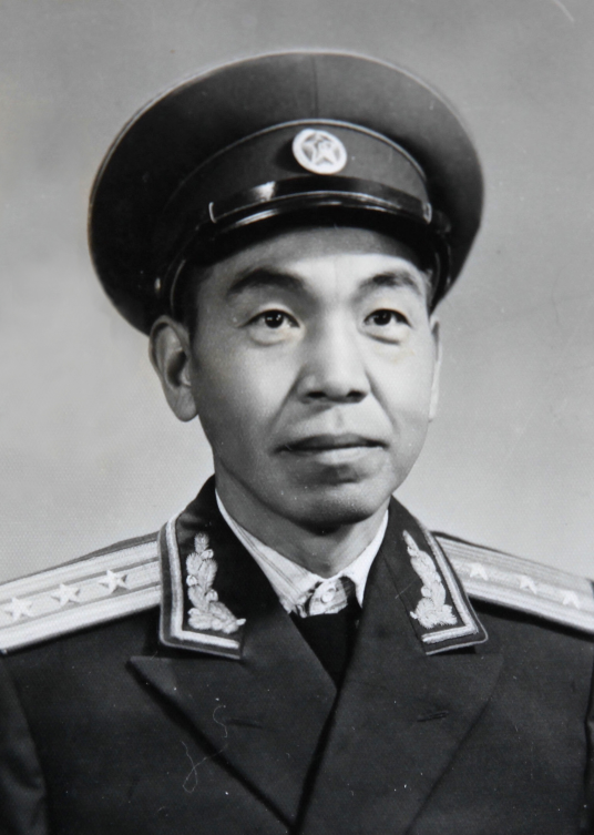 张奇华(两弹先锋)