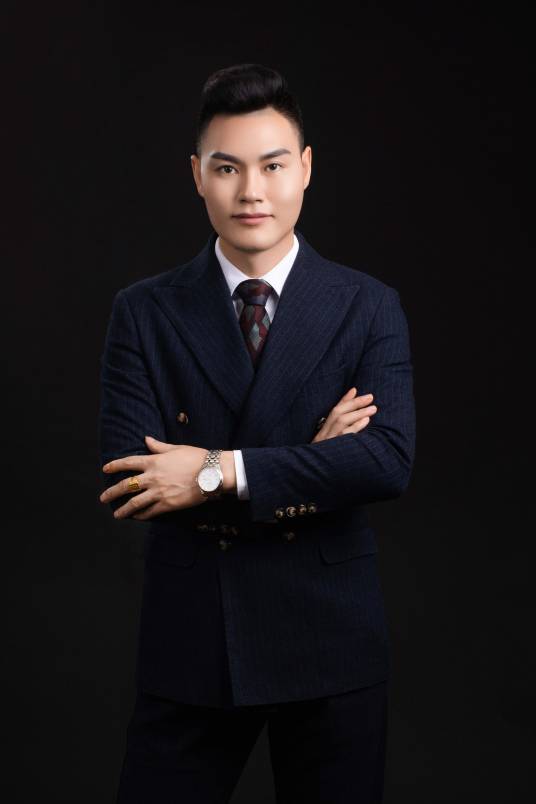 何艺东(中国男歌手)