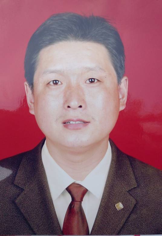 杜广全（著名的写生牡丹画家）