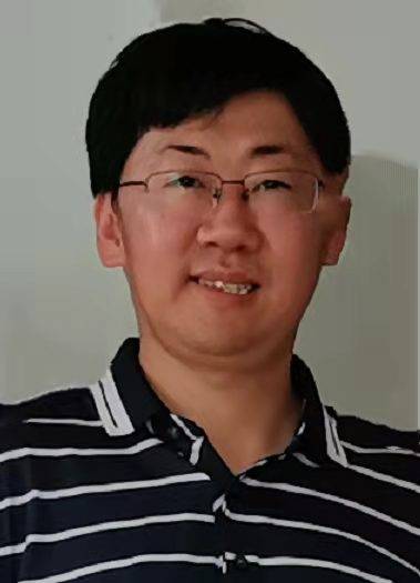 张杨（青岛科技大学教授）