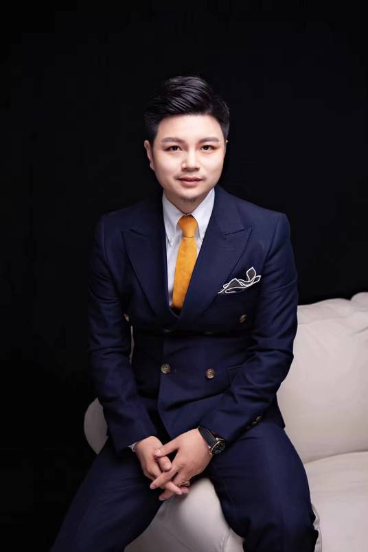 朱杰（高级美容师）