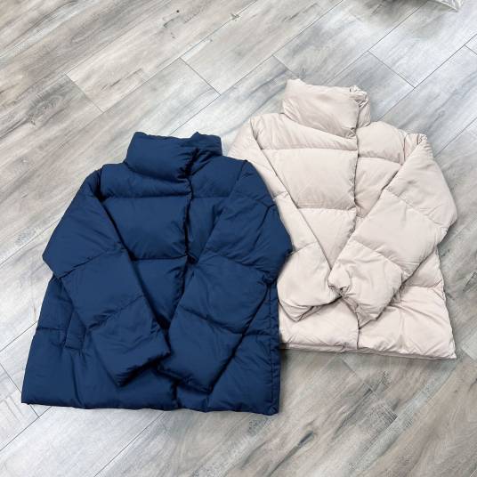 羽绒服（内充羽绒填料的上衣）