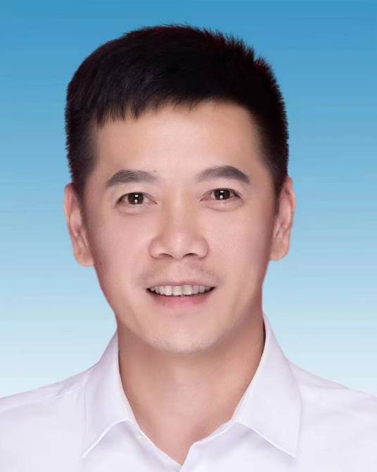 李鑫（江西省赣州市交通运输局党组成员、副局长）