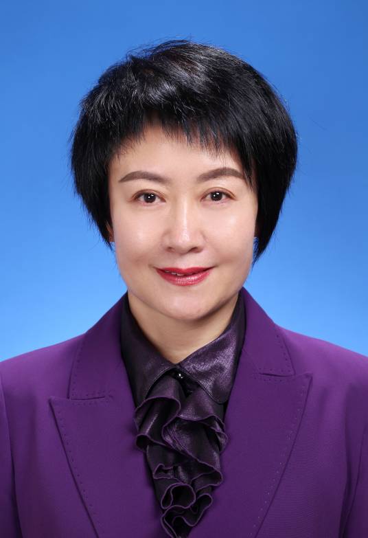 李青(青海省政协提案委员会副主任,青海省政协副秘书长(兼),省工商业联合会主席、省商会会长)