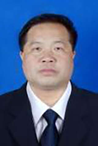 王荣（贵州省庆阳市人民政府教育督导室副县级督学）