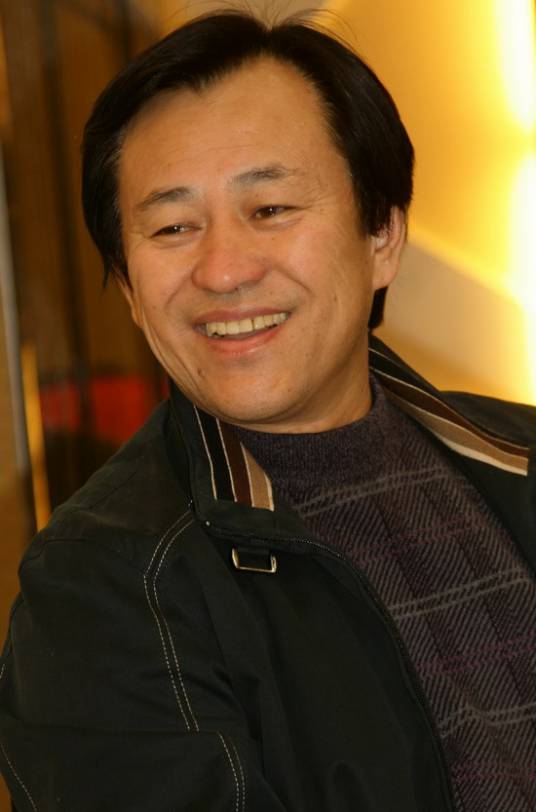 林和平(中国电视艺术家协会会员、编剧、作家、导演)