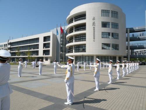 上海海事大学仪仗队
