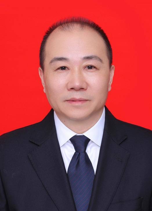 杜平（四川省眉山市教育和体育局党委委员、市纪委监委派驻市教体局纪检监察组组长）