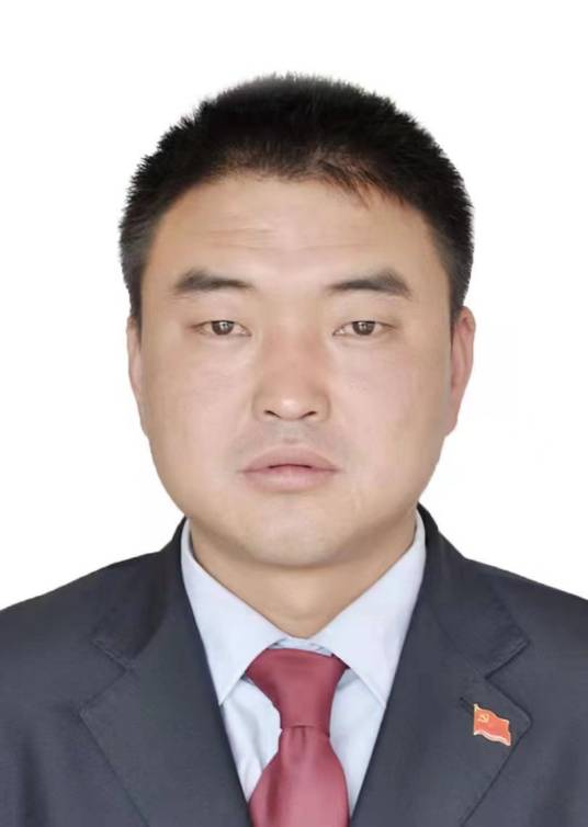 赵英俊（威宁自治县哲觉镇党委委员、副镇长）