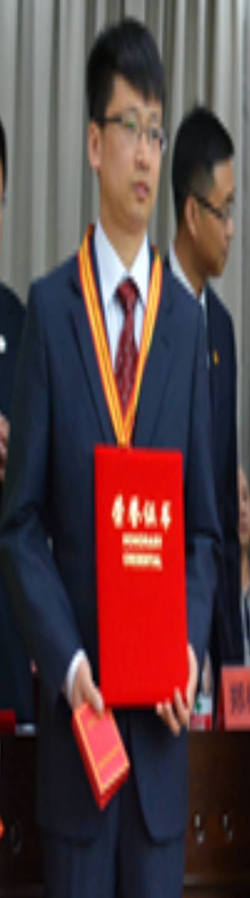 李金龙（齐齐哈尔大学副教授）