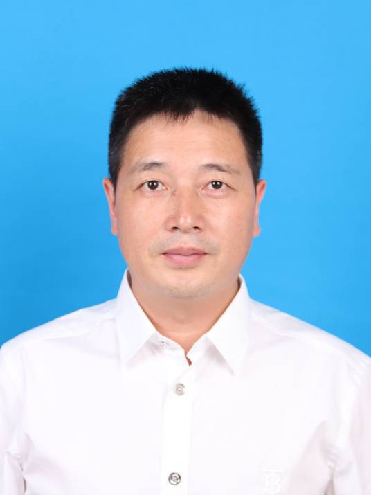 周建平（四川省德阳市教育局局长）