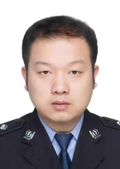 赵冰（孝昌县人民政府副县长、县公安局局长、督察长、四级高级警长）