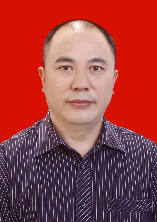 尹万军(眉山市人力资源和社会保障局一级调研员)