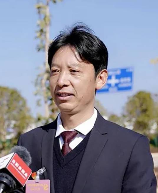 刘玉祥（云南省丽江市永胜县程海镇党委副书记、镇长）