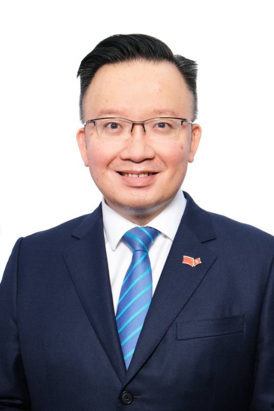 陈晓峰（第十四届全国人大代表，亚非法协香港区域仲裁中心主任）