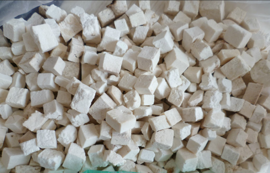 茯苓美白淡斑中药油