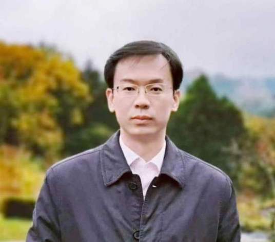 朱辉宇（中共中央党校（国家行政学院）哲学教研部教授 、博士生导师）