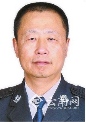 郭长青（云南省公安厅交警总队副总队长）