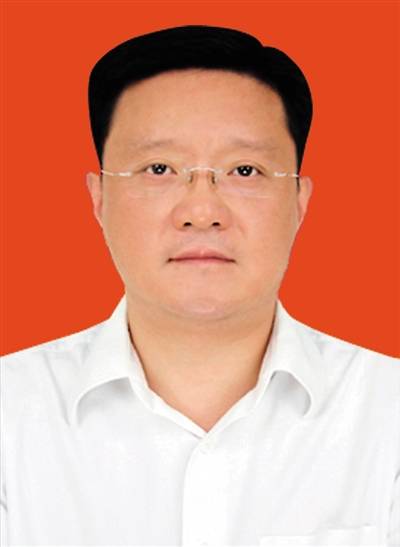 何兵（四川省内江市原政协副主席、市委统战部部长、内江市一级巡视员）