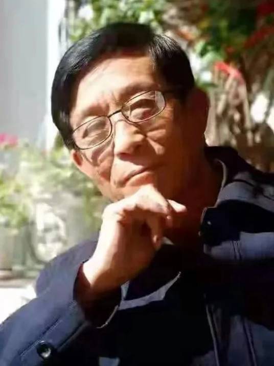 李玉良(中国著作权协会会员、辽宁省抚顺市音乐家协会原副主席)