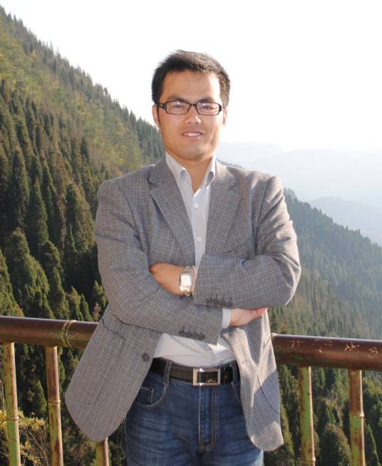 朱振华（红河学院人文学院新闻传播学系教师）