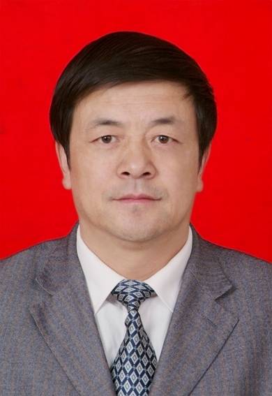 王东方(延安干部培训学院南泥湾分院院长、教授)