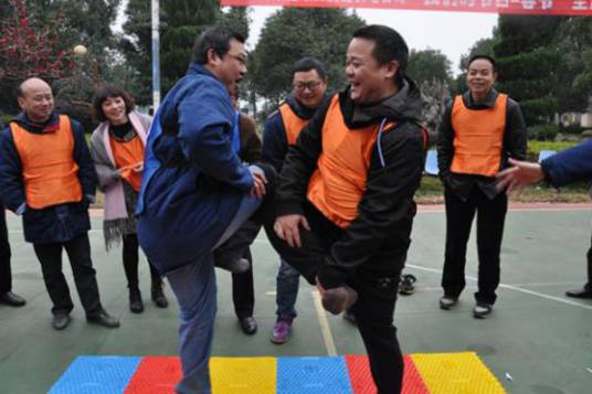 斗鸡(儿童游戏)