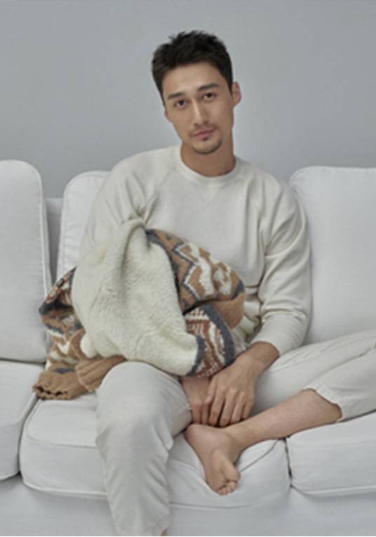 贝勒(影视男演员)