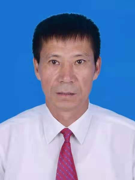 张树成(内蒙古自治区呼和浩特市武川县农牧和科技局副局长)