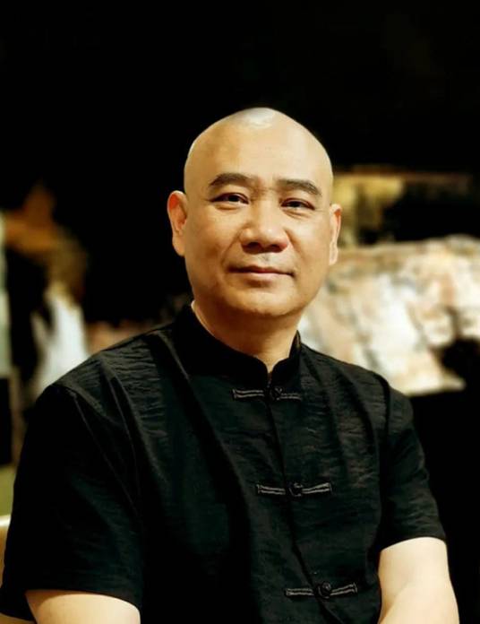 马志明(江西师范大学美术学院教授)