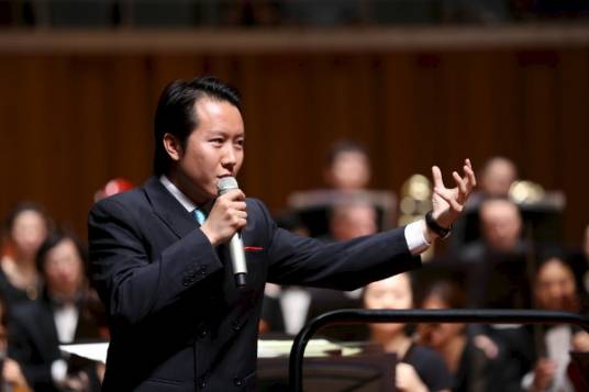 焦阳(美国纽黑文室内乐团首席指挥)