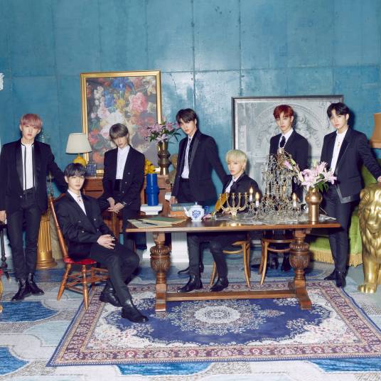 firefly(DRIPPIN演唱歌曲)