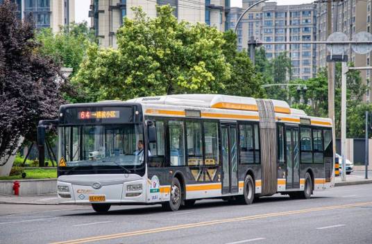 成都公交64路