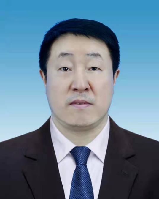 铁牛(内蒙古自治区林业和草原局党组成员、副局长)