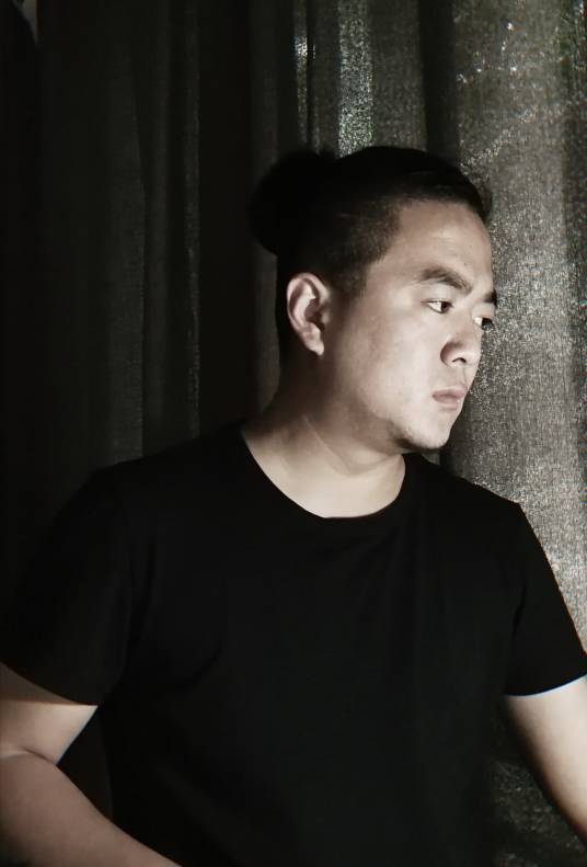 张爱林（中国甘肃籍艺术家）