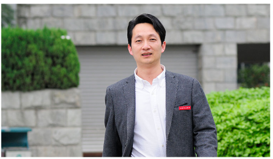 朱斌(江西师范大学附属中学党委副书记、校长)