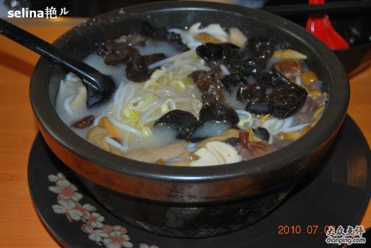 灵芝妹子过桥米线（理工店）