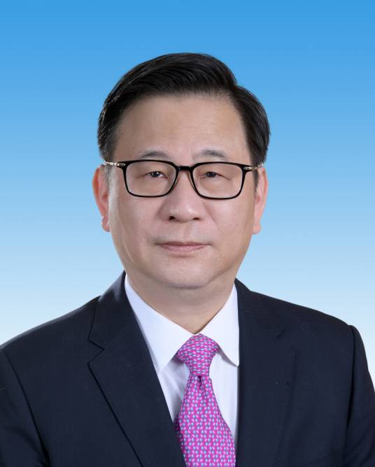 李国华(江苏省人大常委会委员,省人大民族宗教侨务外事委员会主任委员,省人大常委会民族宗教侨务委员会主任)