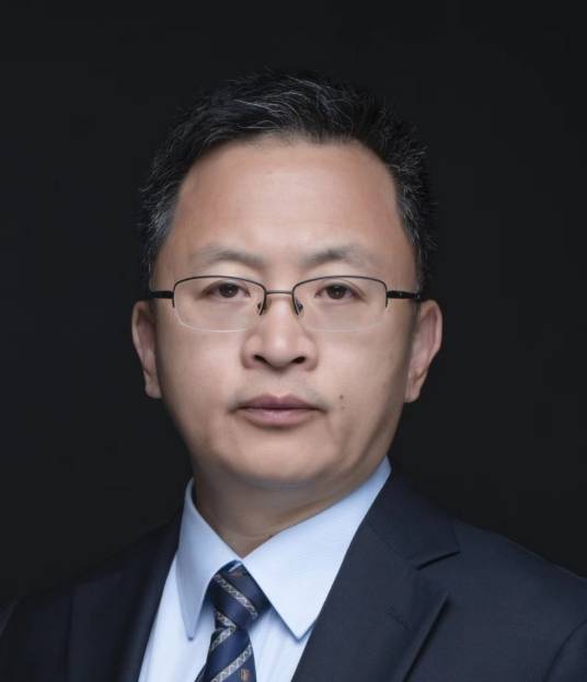 卢云（青岛大学医疗集团副院长、胃肠外科主任、博士生导师）