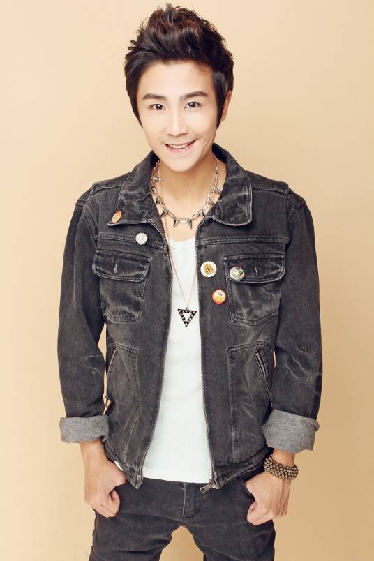 陈佳（电影电视剧音乐总监、歌手、演员、主持人）